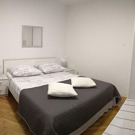 Rooms Ive Lozovac Eksteriør billede